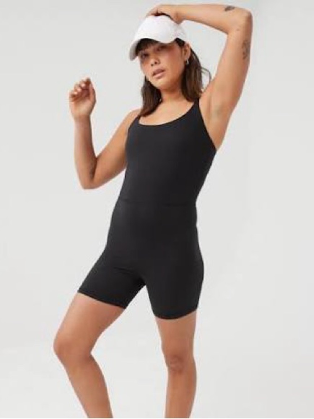 ☀️ Aerie ☀️ “The hugger scoop 5” romper”